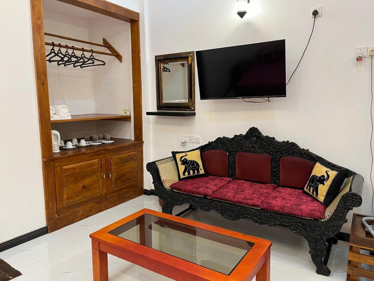 Hotel Gala Addara Dambulla Exteriör bild